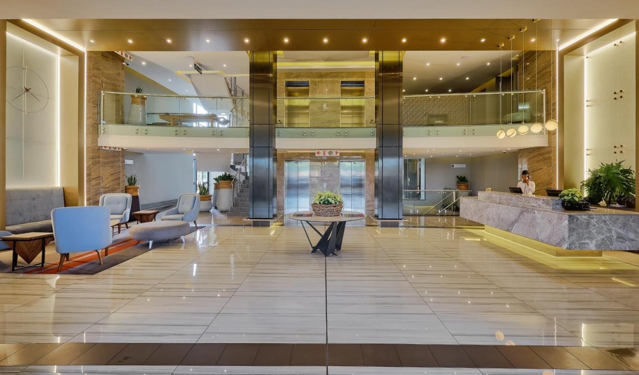 The Regency Apartment Hotel Menlyn Pretoria-Noord Extérieur photo