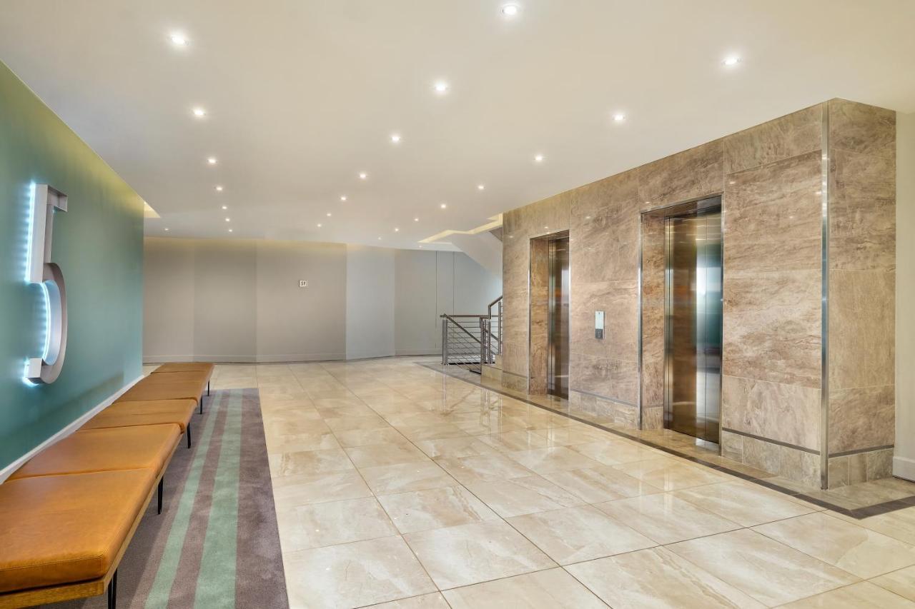 The Regency Apartment Hotel Menlyn Pretoria-Noord Extérieur photo