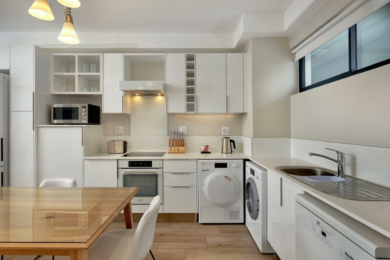 The Regency Apartment Hotel Menlyn Pretoria-Noord Extérieur photo
