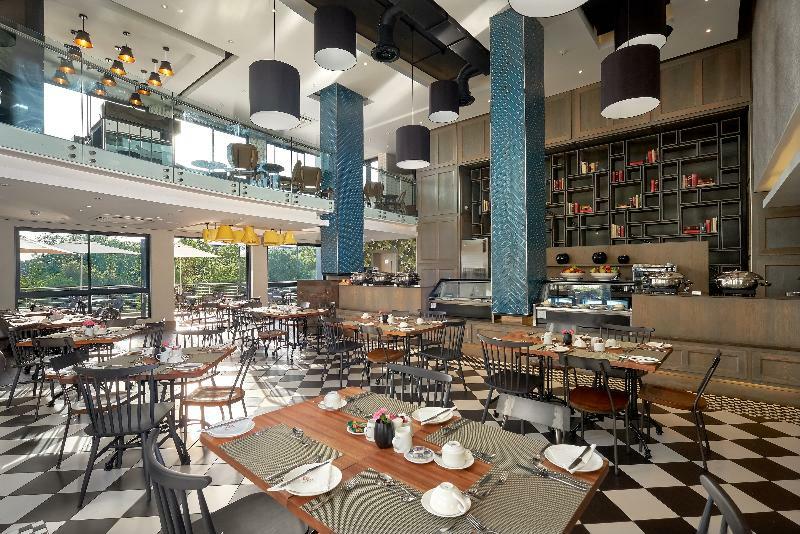 The Regency Apartment Hotel Menlyn Pretoria-Noord Extérieur photo